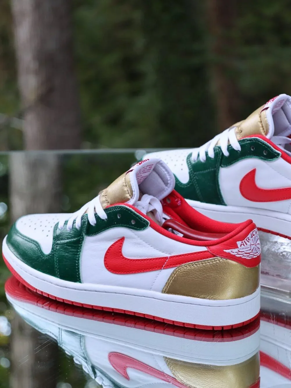 Air Jordan 1 Retro Low OG Red Green Gold